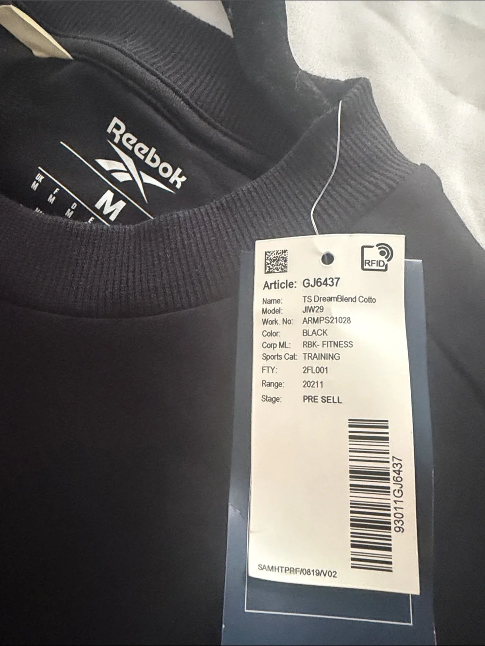 Reebok Men's Black Crewneck Sweatshirt with Sleeve Logo